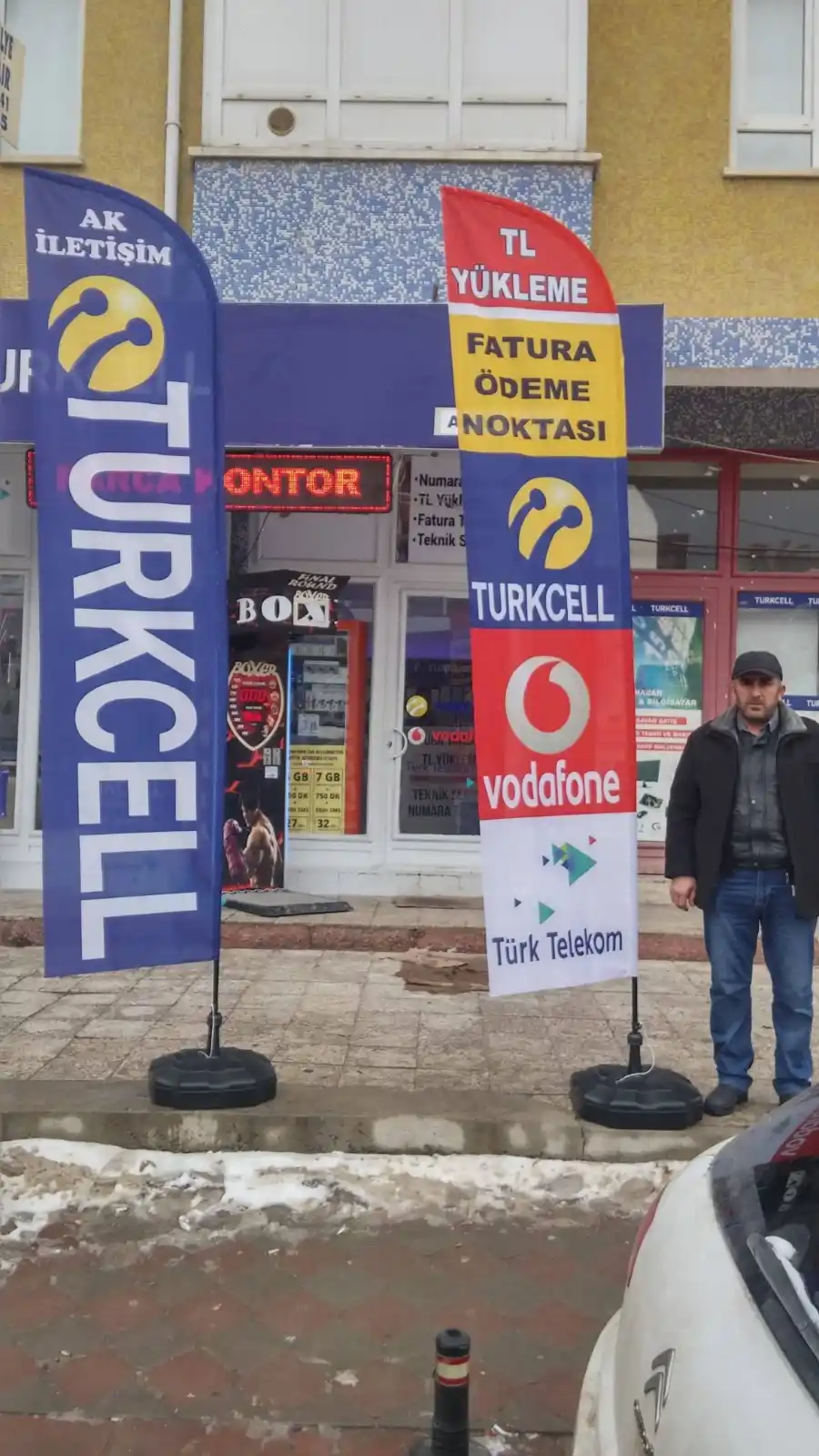 Cep Telefoncu Yelken Bayrağı-10