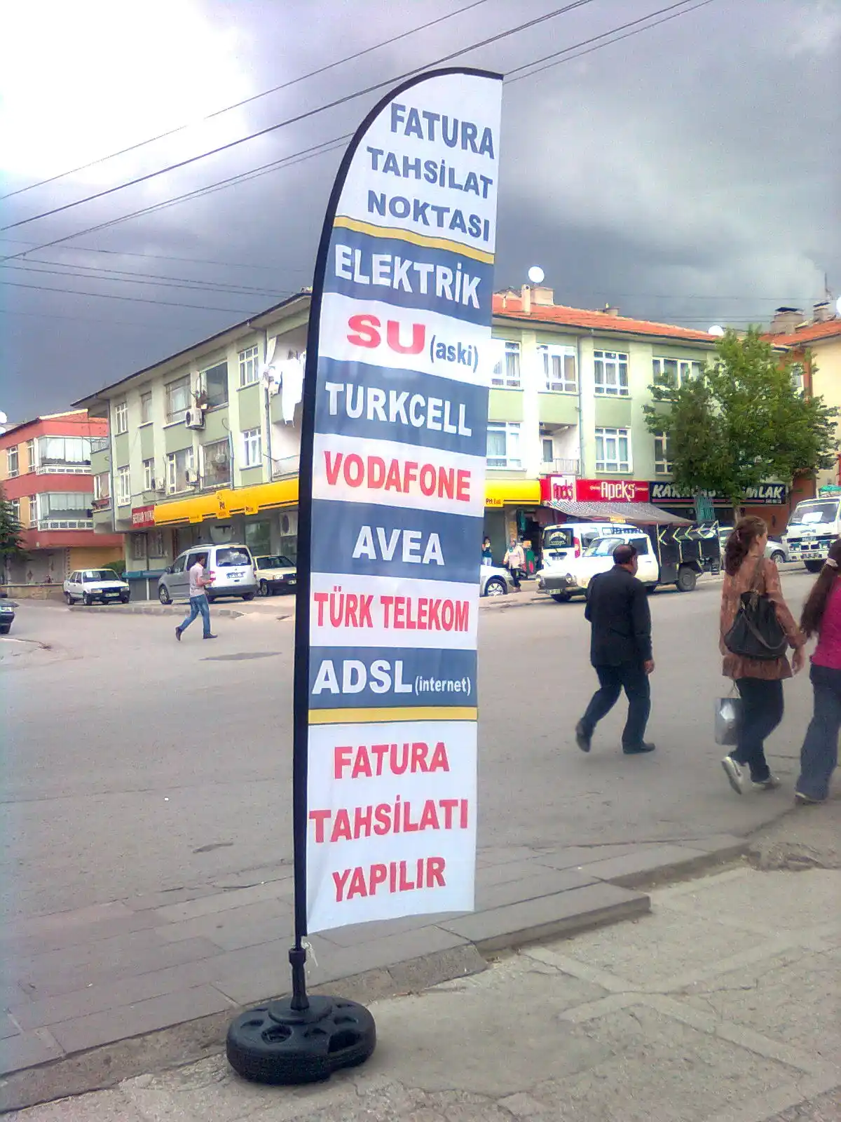 Cep Telefoncu Yelken Bayrağı-17